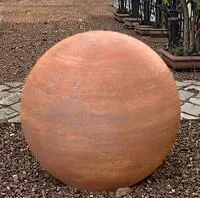 Железный шар сталь кортен (518914) ∅ 1350 мм. Зима
